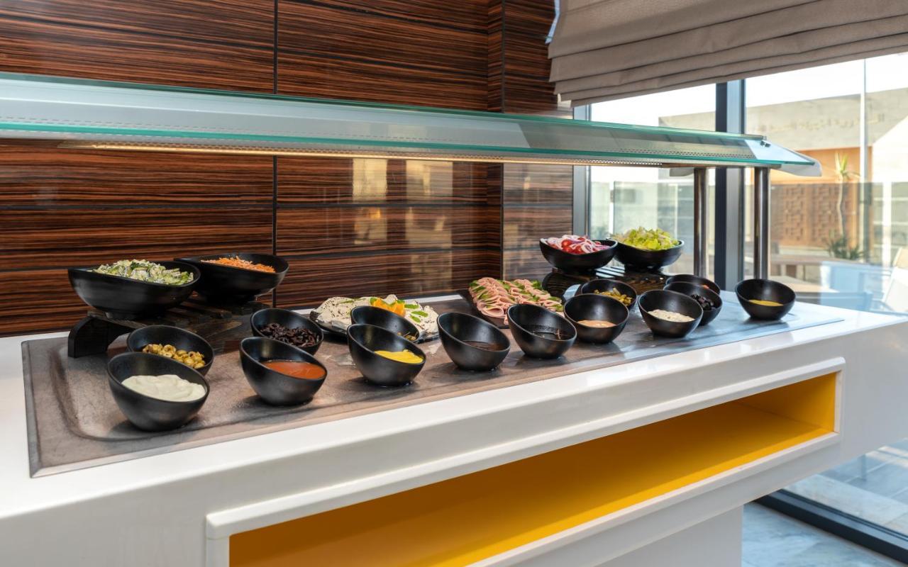 斯法克斯瑞享酒店 外观 照片 A salad bar