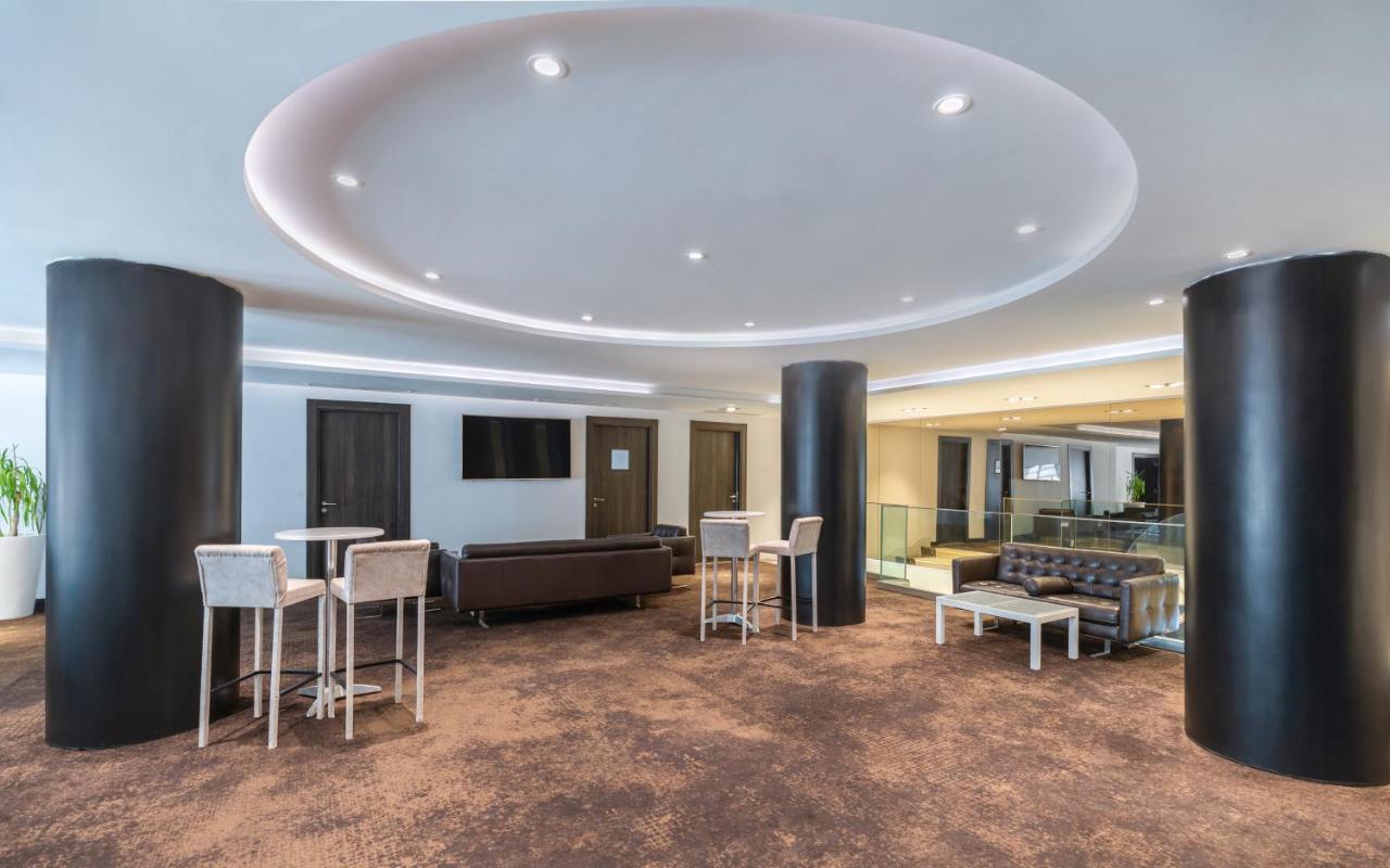 斯法克斯瑞享酒店 外观 照片 The lounge at the airport